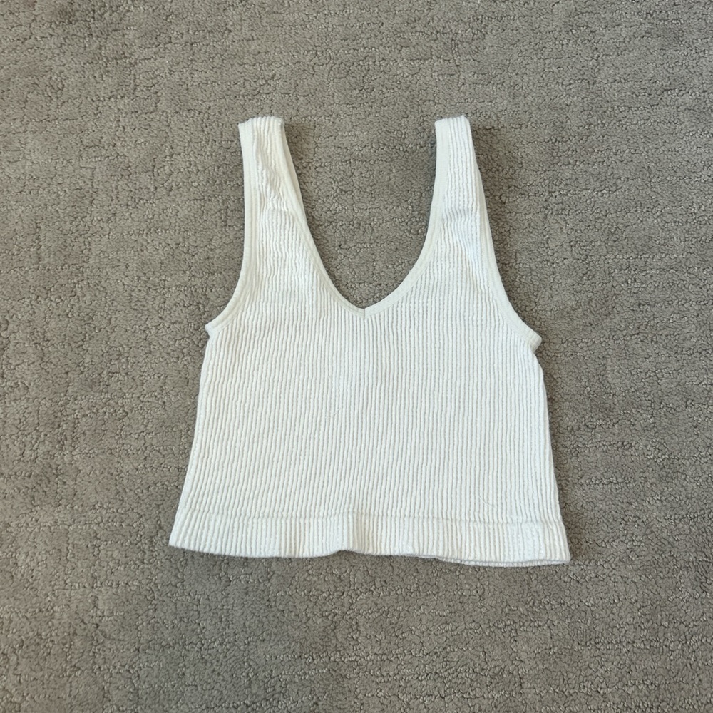 White Sleeveless Fitted Crop Tank Top